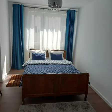 Deluxe Apartament Brasov * Брашов