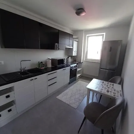 Апартаменти Deluxe Apartament Brasov